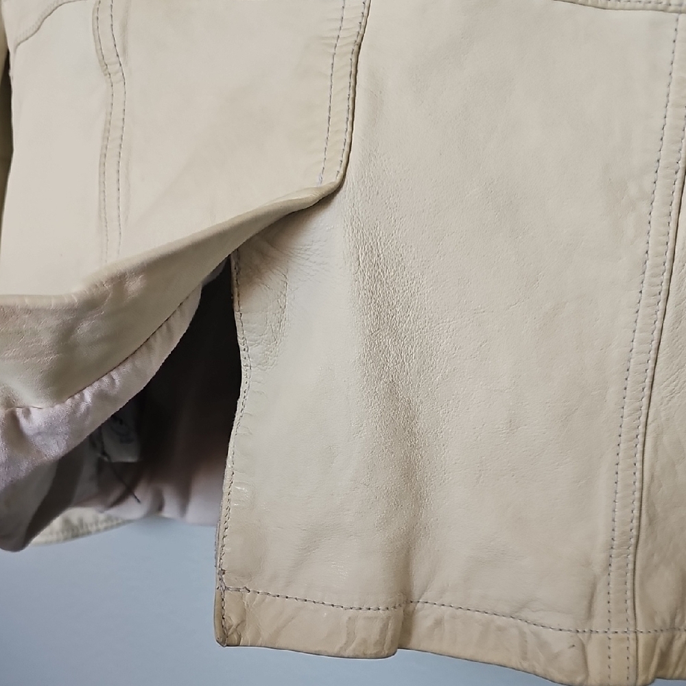 GAP Vintage Women's Beige Leather Button Up Jacket Large - Picture 12 of 13